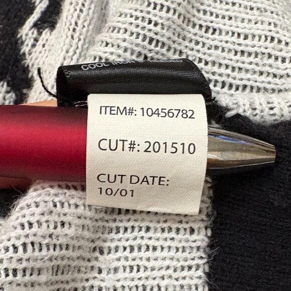 Vintage Y2K Smiling Skulls Women Oversized Cardigan XL Goth Emo Grunge Button up - Picture 10 of 15